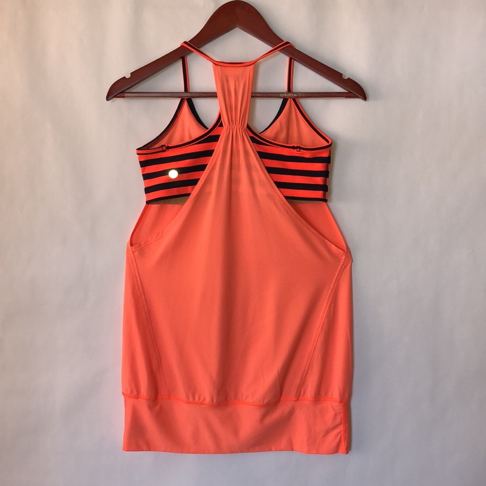 Lululemon no limits tank size 6 - Picture 7 of 12
